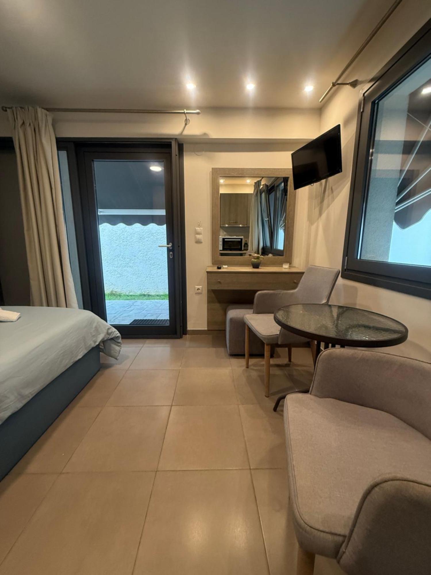 Aqua Mare Luxury Apartments Paralía Værelse billede